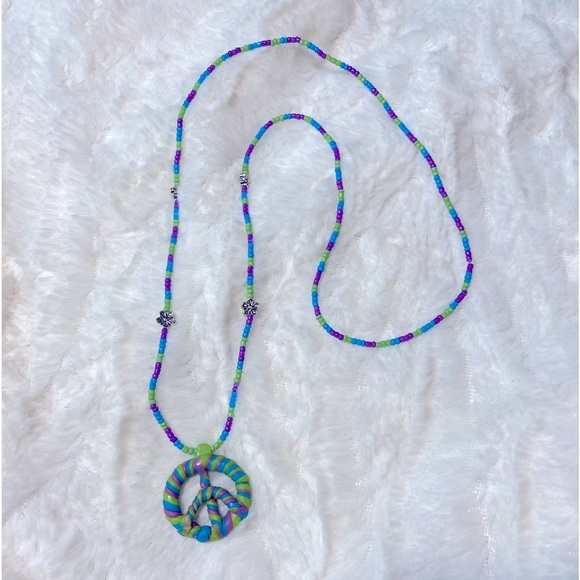 Peace Sign Hippie Beaded Necklace Hand Made - Picture 4 of 4